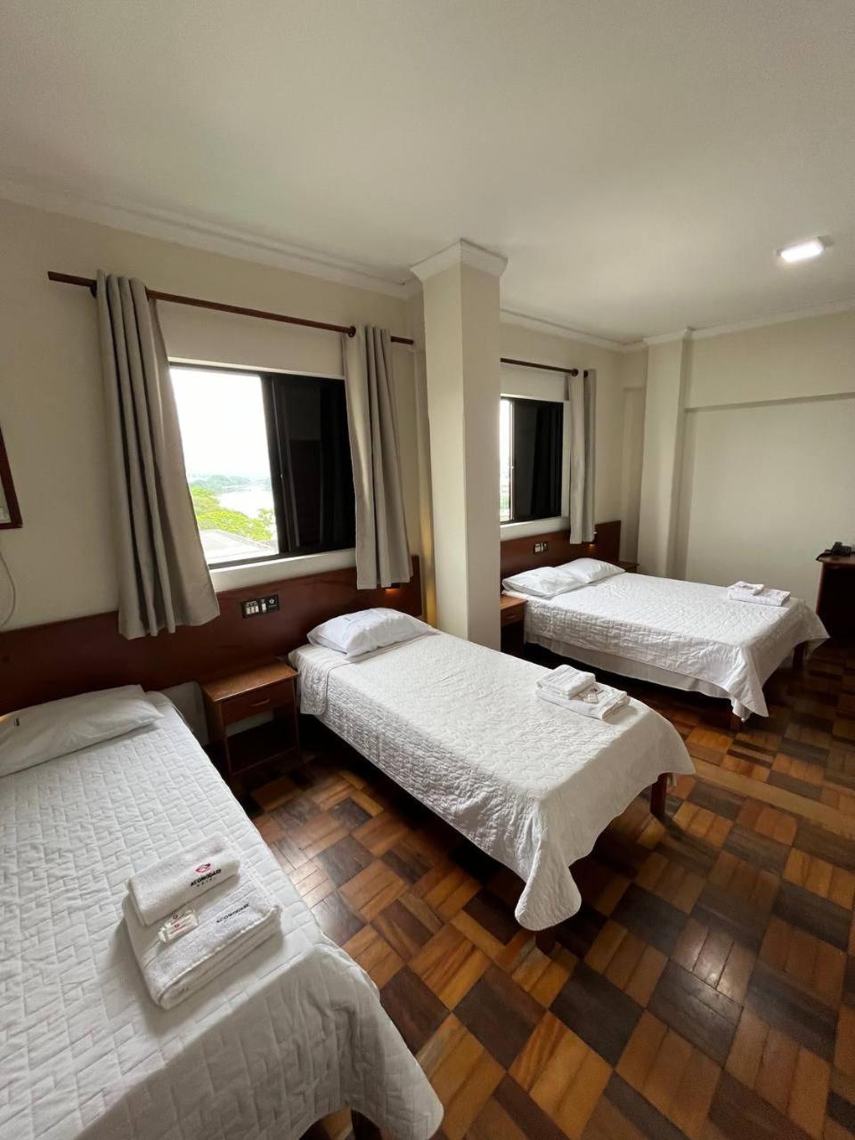 Acomodare Hotel- Sob Nova Direcao Tubarão 외부 사진