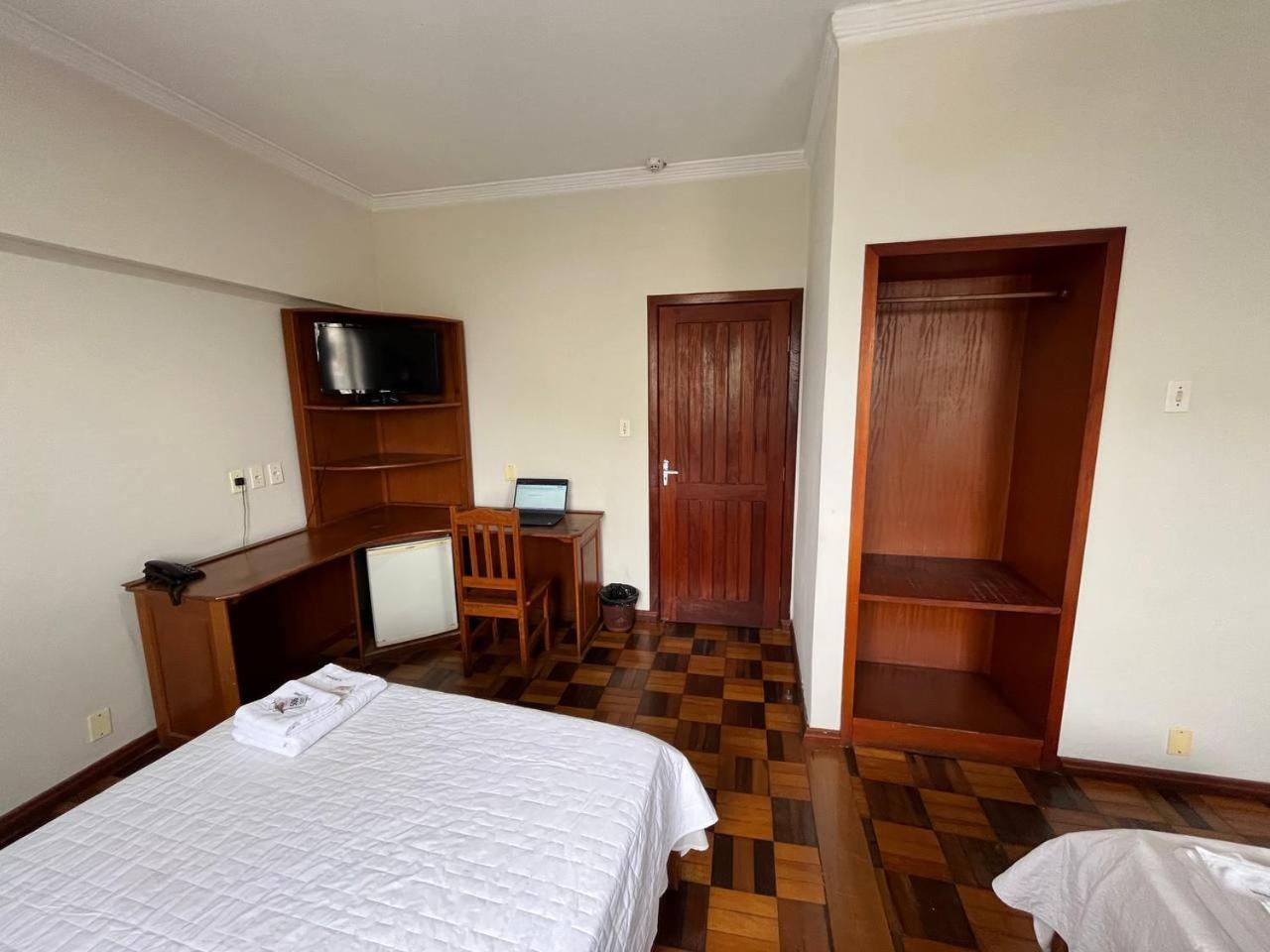 Acomodare Hotel- Sob Nova Direcao Tubarão 외부 사진
